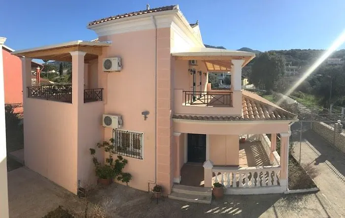 Anna דירה אצ'ארבי